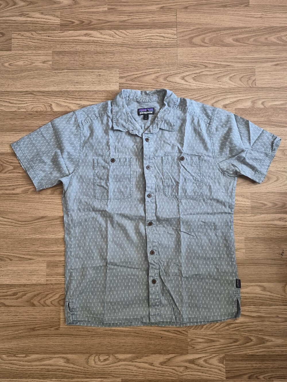 Patagonia Men's Button Down Grey Shirt